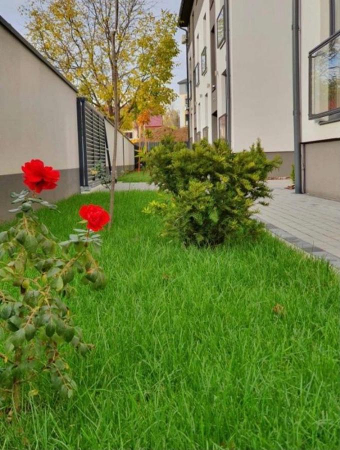 Квартира Подобово Uzhhorod Exterior foto